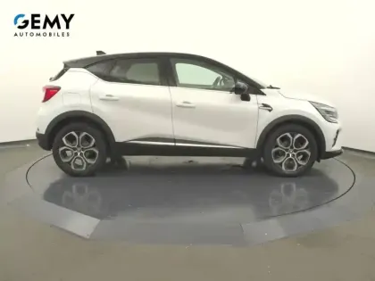Photo 33 Renault Captur  mild hybrid 160 EDC