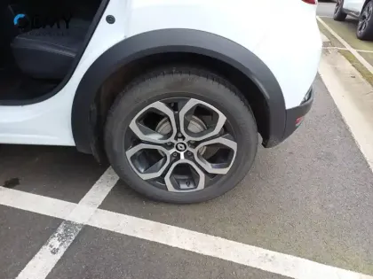 Photo 10 Renault Captur  mild hybrid 160 EDC