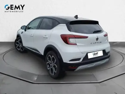 Photo 21 Renault Captur  mild hybrid 160 EDC