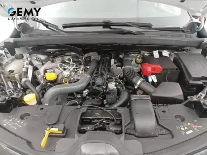 Photo 44 Renault Captur  mild hybrid 160 EDC