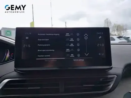 Photo 39 Peugeot 5008  Hybrid 136 e-DCS6