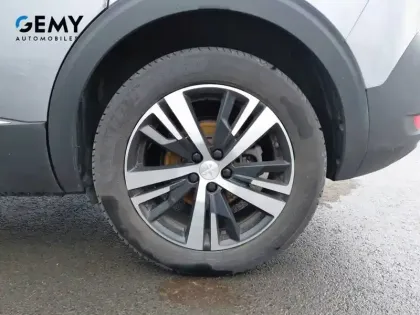 Photo 10 Peugeot 5008  Hybrid 136 e-DCS6