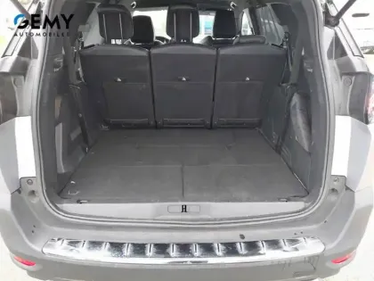Photo 29 Peugeot 5008  Hybrid 136 e-DCS6