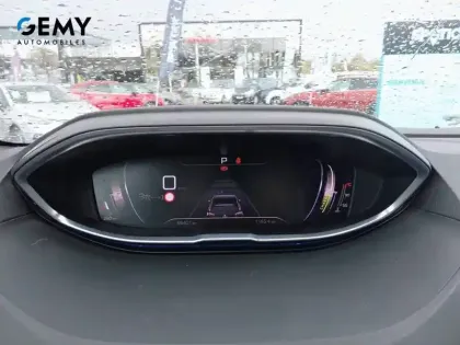 Photo 22 Peugeot 5008  Hybrid 136 e-DCS6