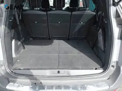 Photo 5 Peugeot 5008  Hybrid 136 e-DCS6