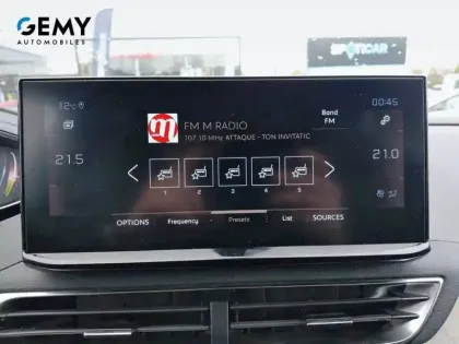 Photo 12 Peugeot 5008  Hybrid 136 e-DCS6