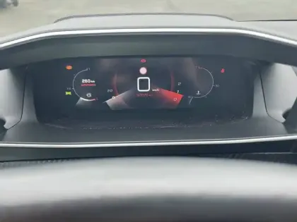 Photo 49 Peugeot 208  BlueHDi 100 S&S BVM6