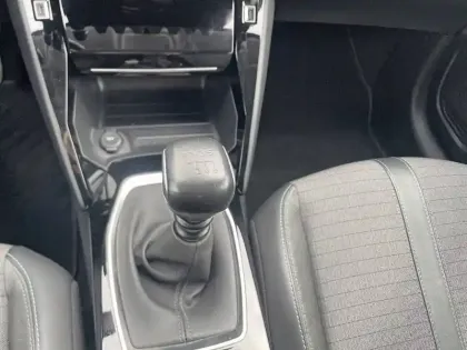 Photo 33 Peugeot 208  BlueHDi 100 S&S BVM6