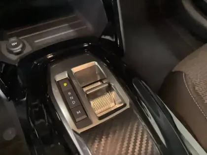 Photo 12 Peugeot 208 Gén. II Ph2 Allure 5