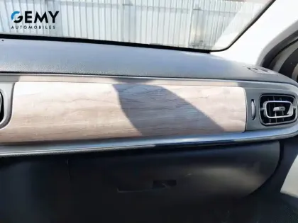 Photo 15 Citroën C3 Gén. III Ph2 Shine 5