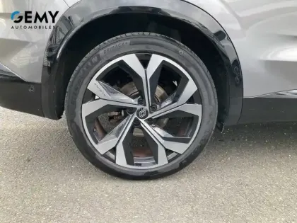 Photo 32 Renault Austral  E-Tech hybrid 200