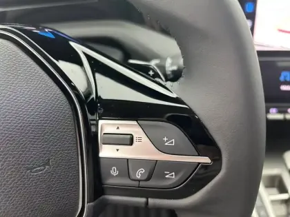 Photo 51 Peugeot 308  SW Hybrid 145 e-DCS6