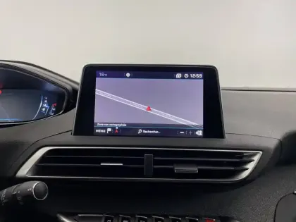 Photo 83 Peugeot 3008  Puretech 130ch S&S EAT8