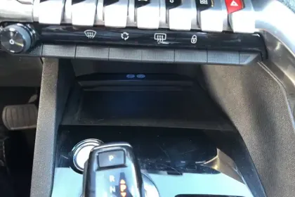 Photo 31 Peugeot 3008 Gén. II Ph1 Allure Business 5