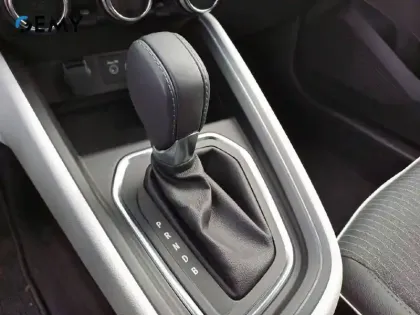 Photo 26 Renault Clio  E-Tech full hybrid 145