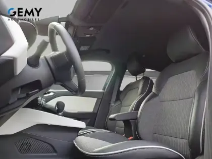 Photo 8 Renault Clio  E-Tech full hybrid 145