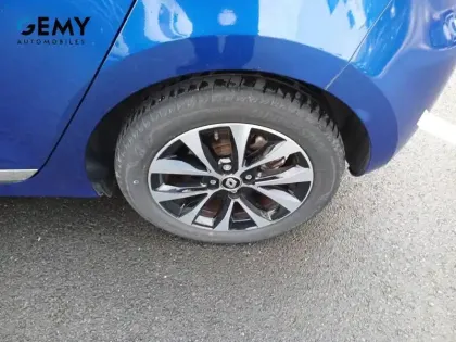 Photo 25 Renault Clio  E-Tech full hybrid 145