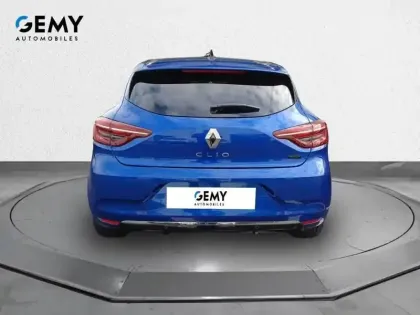 Photo 19 Renault Clio  E-Tech full hybrid 145