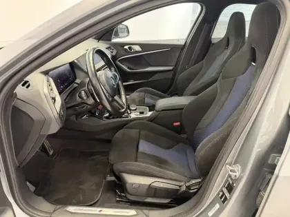 Photo 9 BMW Serie 1 Gén. III (F40) Ph2 M Sport 5