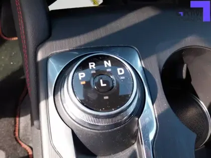 Photo 10 Ford Kuga  2.5 Duratec 180 ch FlexiFuel FHEV E85 Powershift