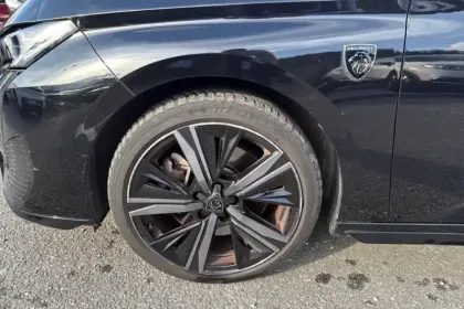 Photo 12 Peugeot 308  PHEV 225 e-EAT8