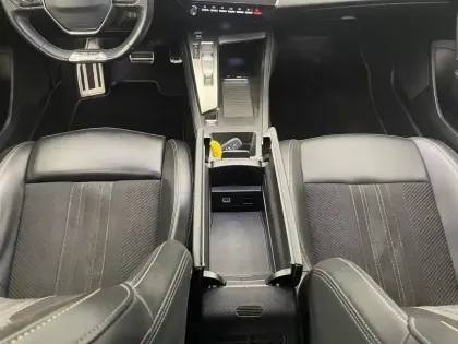 Photo 68 Peugeot 308  PHEV 225 e-EAT8