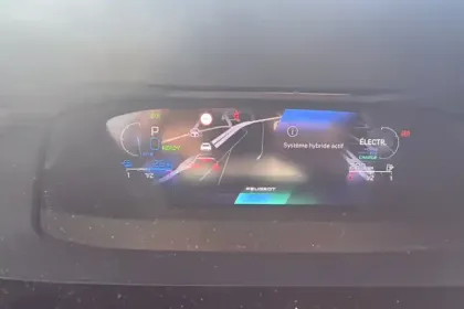 Photo 14 Peugeot 308  PHEV 225 e-EAT8