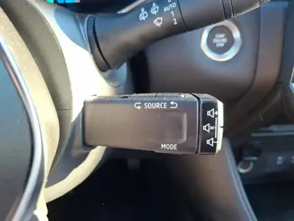 Photo 51 Renault Captur  E-Tech full hybrid 145 ch