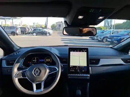 Photo 10 Renault Captur  E-Tech full hybrid 145 ch