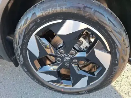 Photo 14 Renault Captur  E-Tech full hybrid 145 ch