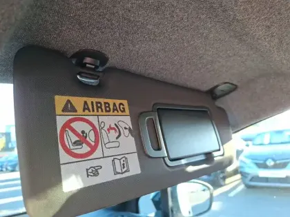 Photo 35 Renault Captur  E-Tech full hybrid 145 ch