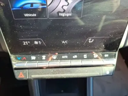 Photo 43 Renault Captur  E-Tech full hybrid 145 ch