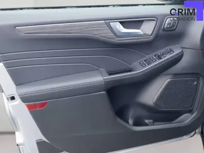 Photo 21 Ford Kuga  2.5 Duratec 180 ch FlexiFuel FHEV E85 Powershift