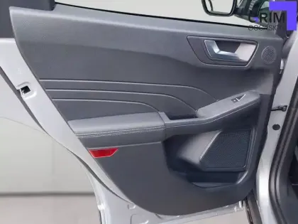 Photo 20 Ford Kuga  2.5 Duratec 180 ch FlexiFuel FHEV E85 Powershift