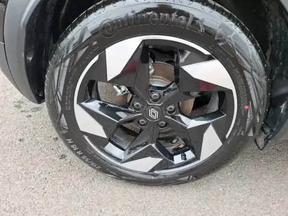 Photo 67 Renault Captur  E-Tech full hybrid 145 ch