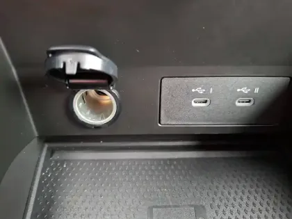 Photo 94 Renault Captur  E-Tech full hybrid 145 ch