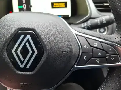 Photo 155 Renault Captur  E-Tech full hybrid 145 ch