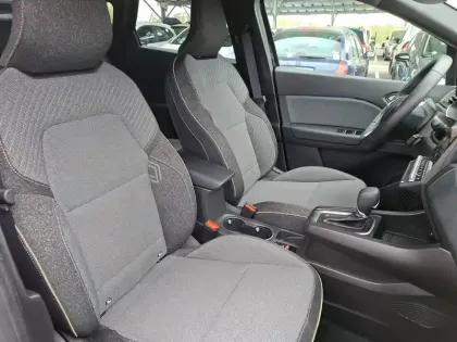 Photo 119 Renault Captur  E-Tech full hybrid 145 ch