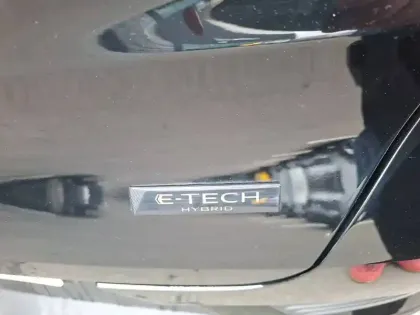 Photo 125 Renault Captur  E-Tech full hybrid 145 ch