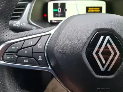 Photo 158 Renault Captur  E-Tech full hybrid 145 ch