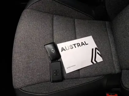 Photo 40 Renault Austral  full hybrid E-Tech 200 ch