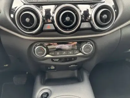 Photo 28 Nissan Juke  Hybrid 143