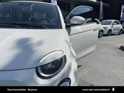 Photo 29 Fiat 500  e 95 ch