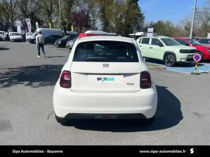 Photo 38 Fiat 500  e 95 ch