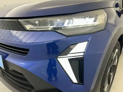 Photo 43 Renault Captur  TCe 90