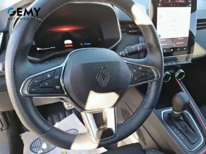 Photo 12 Renault Clio  E-Tech full hybrid 145 ch GSR2