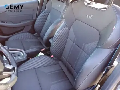 Photo 8 Renault Clio  E-Tech full hybrid 145 ch GSR2