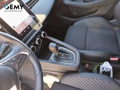 Photo 11 Renault Clio  E-Tech full hybrid 145 ch GSR2