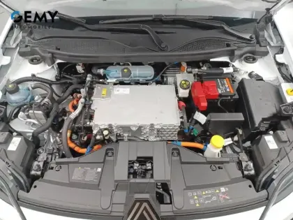 Photo 11 Renault 5 Renault  E-Tech Electrique 10 ch autonomie confort