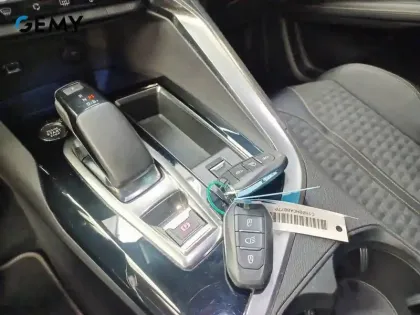 Photo 14 Peugeot 3008 Gén. II Ph2 Roadtrip 5